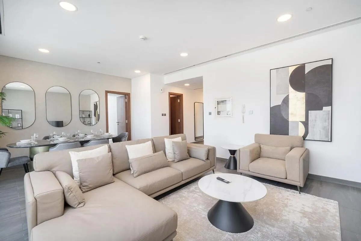 Elegant 2-Bedroom Apartment Near Mall Of The Emirates In Al Barsha Dubai 0*,
