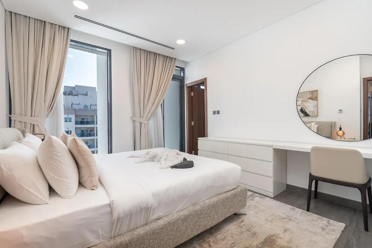 Elegant 2-Bedroom Apartment Near Mall Of The Emirates In Al Barsha Dubai 0*,