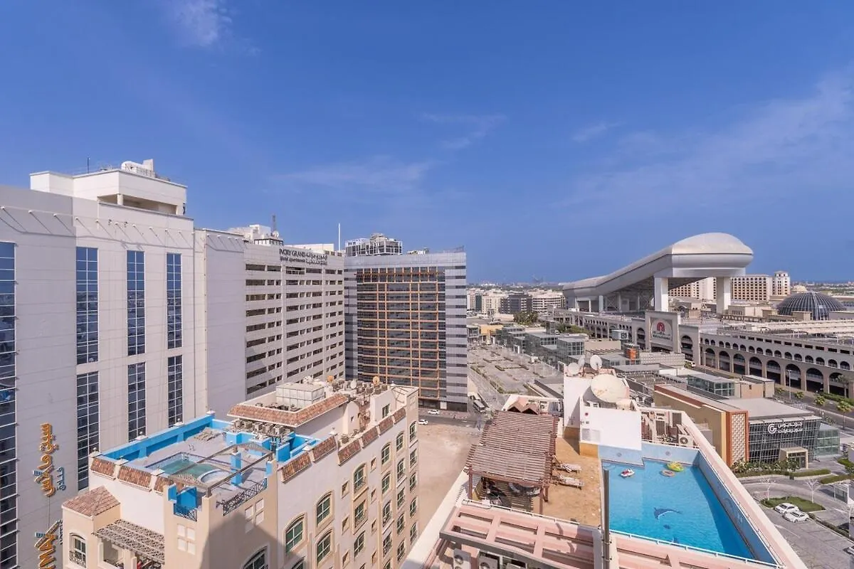 Elegant 2-Bedroom Apartment Near Mall Of The Emirates In Al Barsha Dubai 0*,