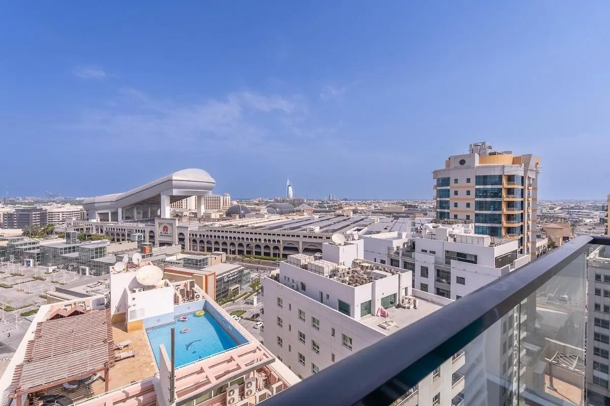 Elegant 2-Bedroom Apartment Near Mall Of The Emirates In Al Barsha Dubai 0*,  United Arab Emirates